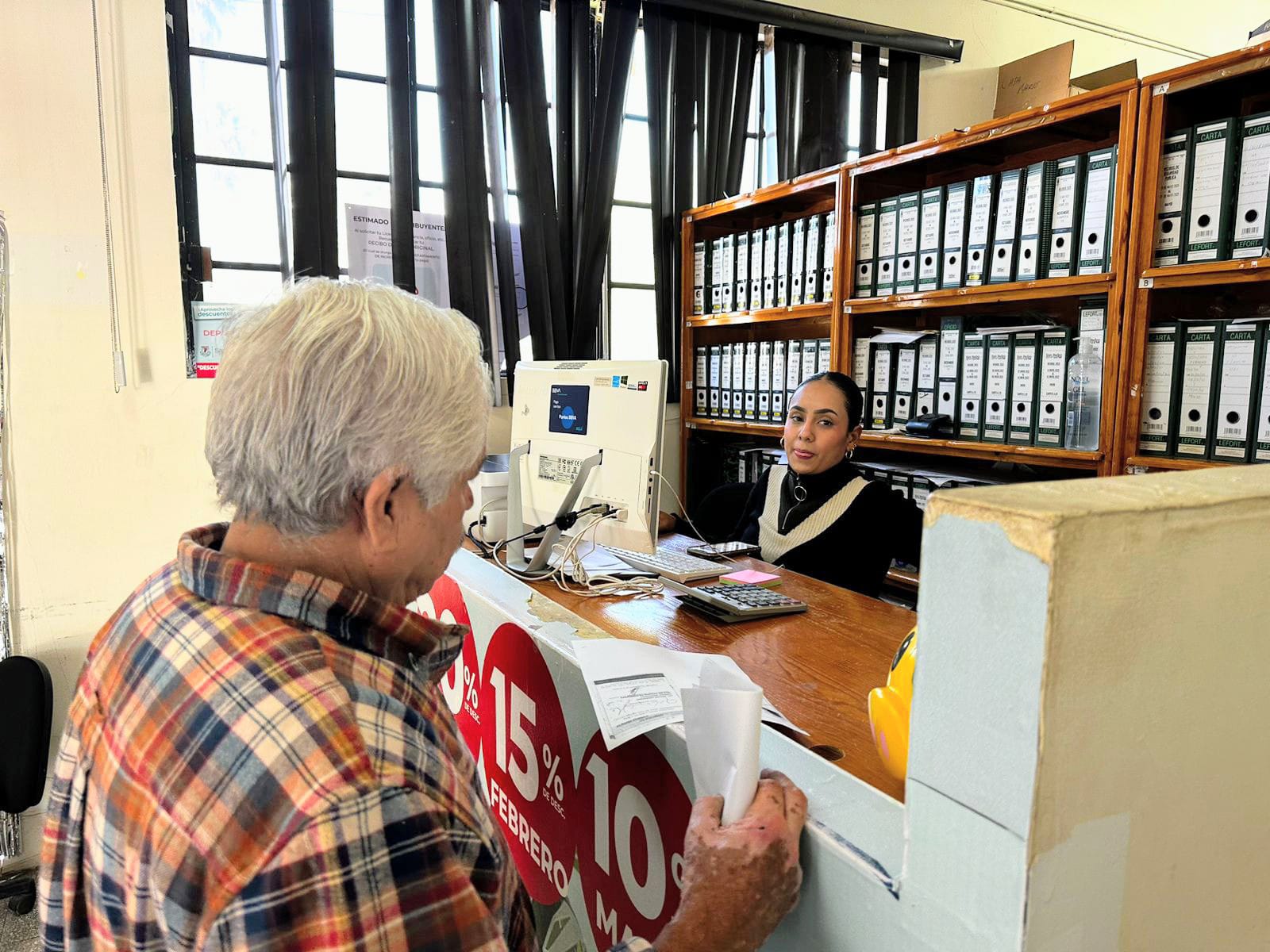 El pago se puede puede cubrir con tarjeta de crédito o de débito. (MARÍA DE JESÚS VÁZQUEZ)