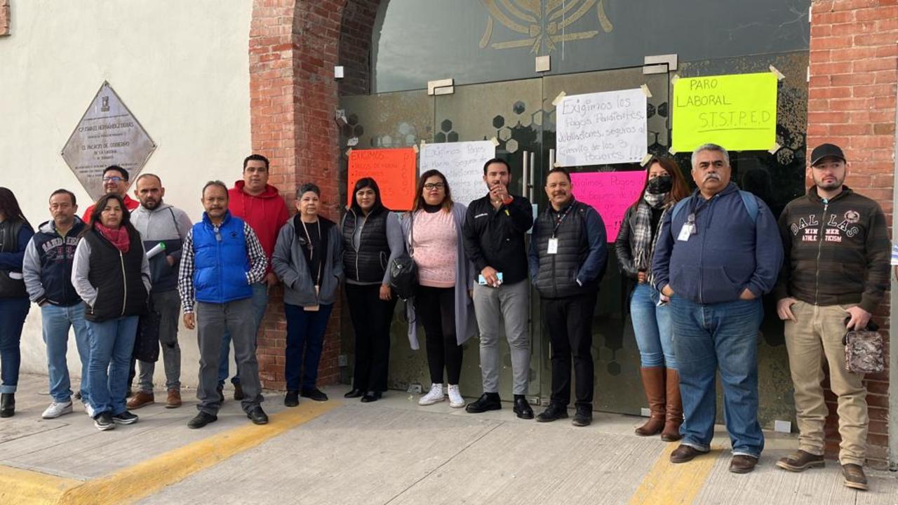 Sindicalizados toman oficinas de gobierno en La Laguna de Durango