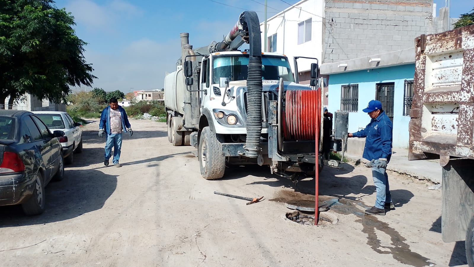 La acción tuvo como objetivo principal reducir el nivel de agua residual acumulada. (GUADALUPE MIRANDA)