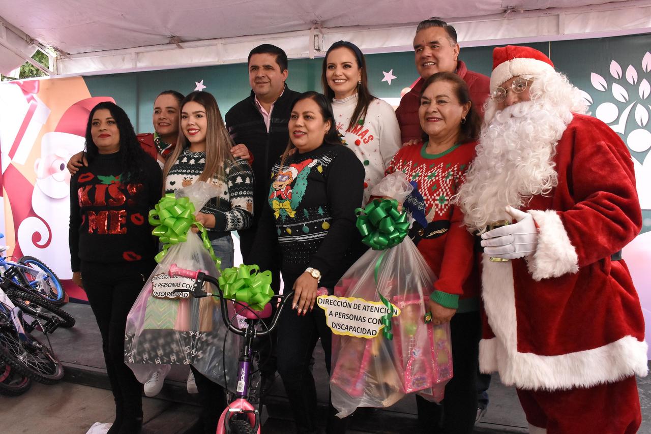 Encabezan alcalde y su esposa la lista de donadores.