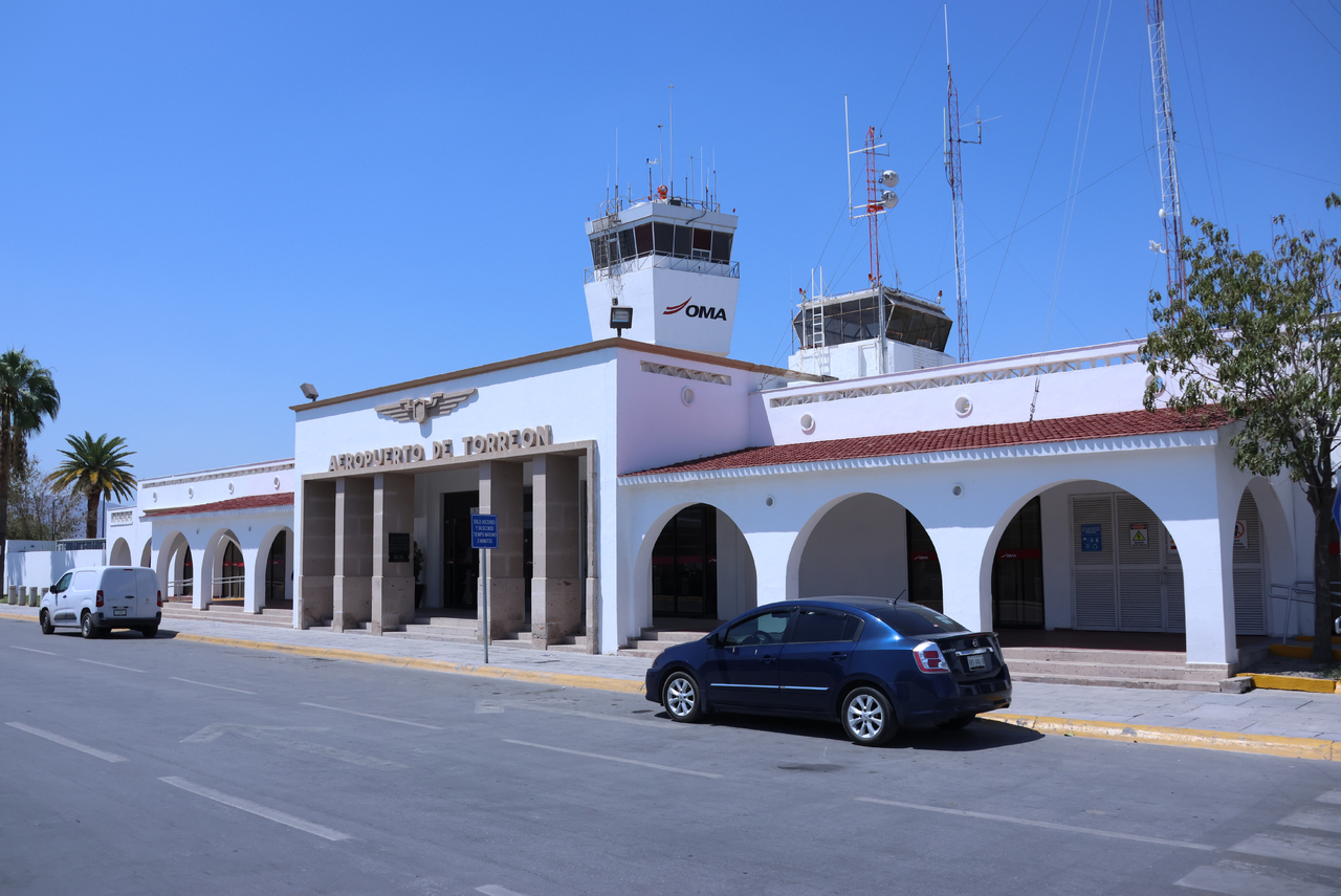 El Aeropuerto de Torreón inauguró este año tres nuevas rutas y el próximo año se abrirá el vuelo a San Antonio. (EL SIGLO DE TORREÓN)