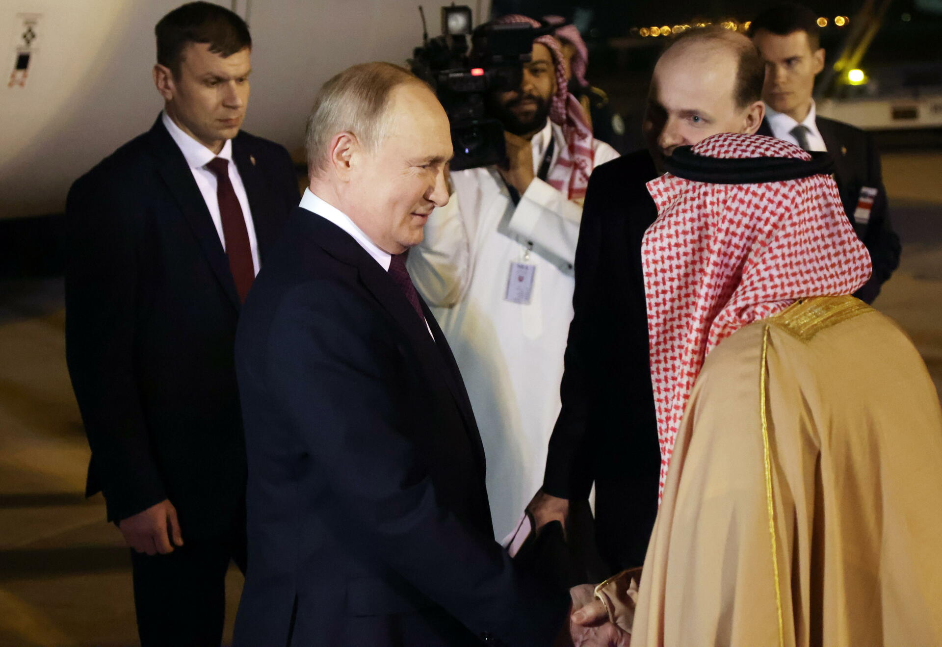 Putin subrayó que 'EAU hace una enorme contribución a la estabilidad de la situación en el mundo, cuando no es miembro permanente del Consejo de Seguridad de la ONU'. (KONSTANTIN ZAVRAZHIN / SPUTNIK)