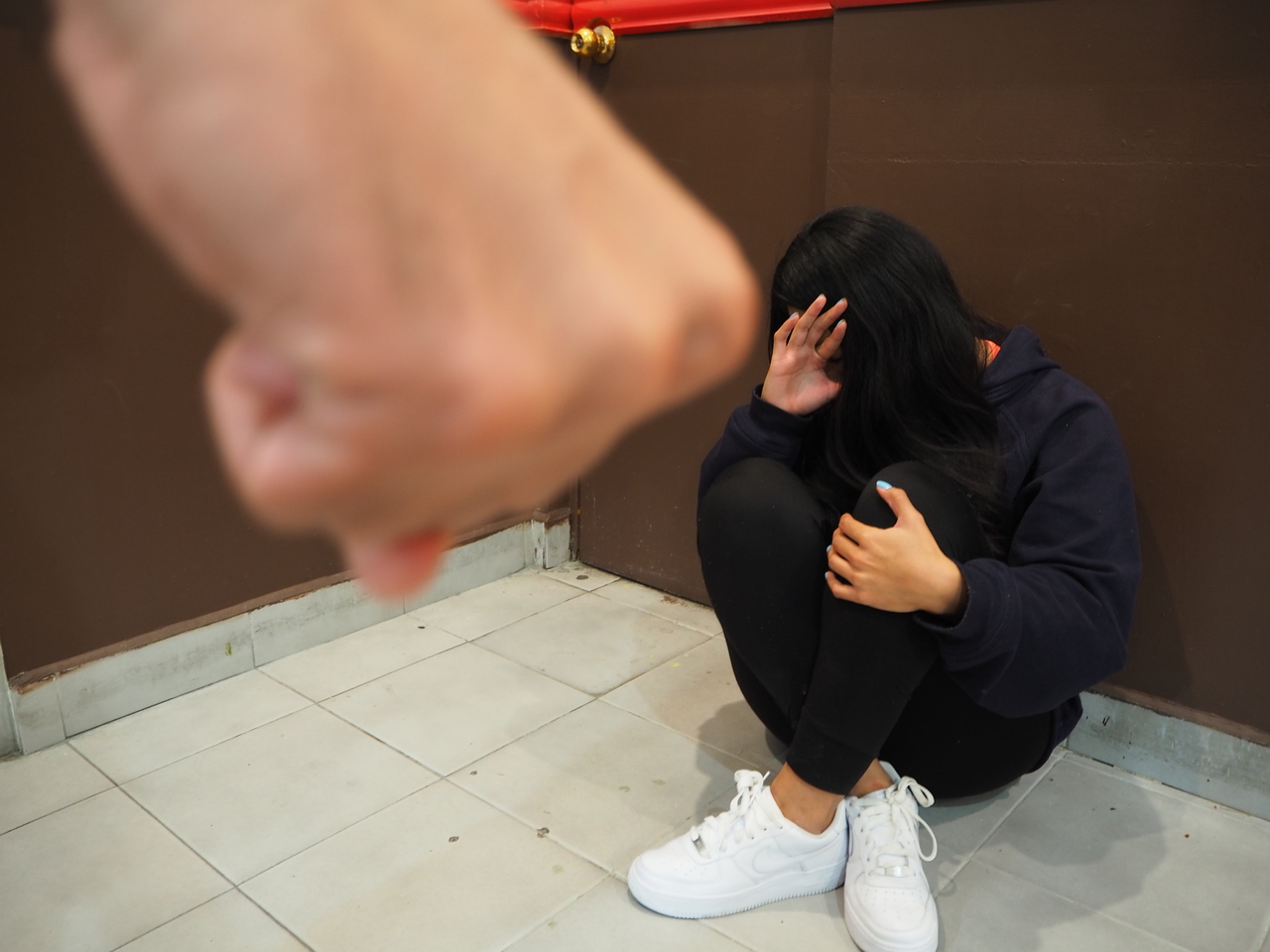 En caso de sorprender a un agresor violentando dicha orden, elementos de la agrupación Violeta pueden remitirlo a los Juzgados Cívicos Municipales. (ARCHIVO)