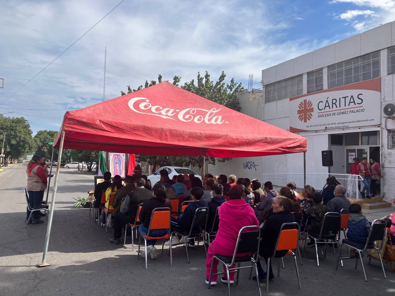 Por primera vez, Cáritas Gómez Palacio organizó una reliquia para personas en situación de calle. (EL SIGLO DE TORREÓN)