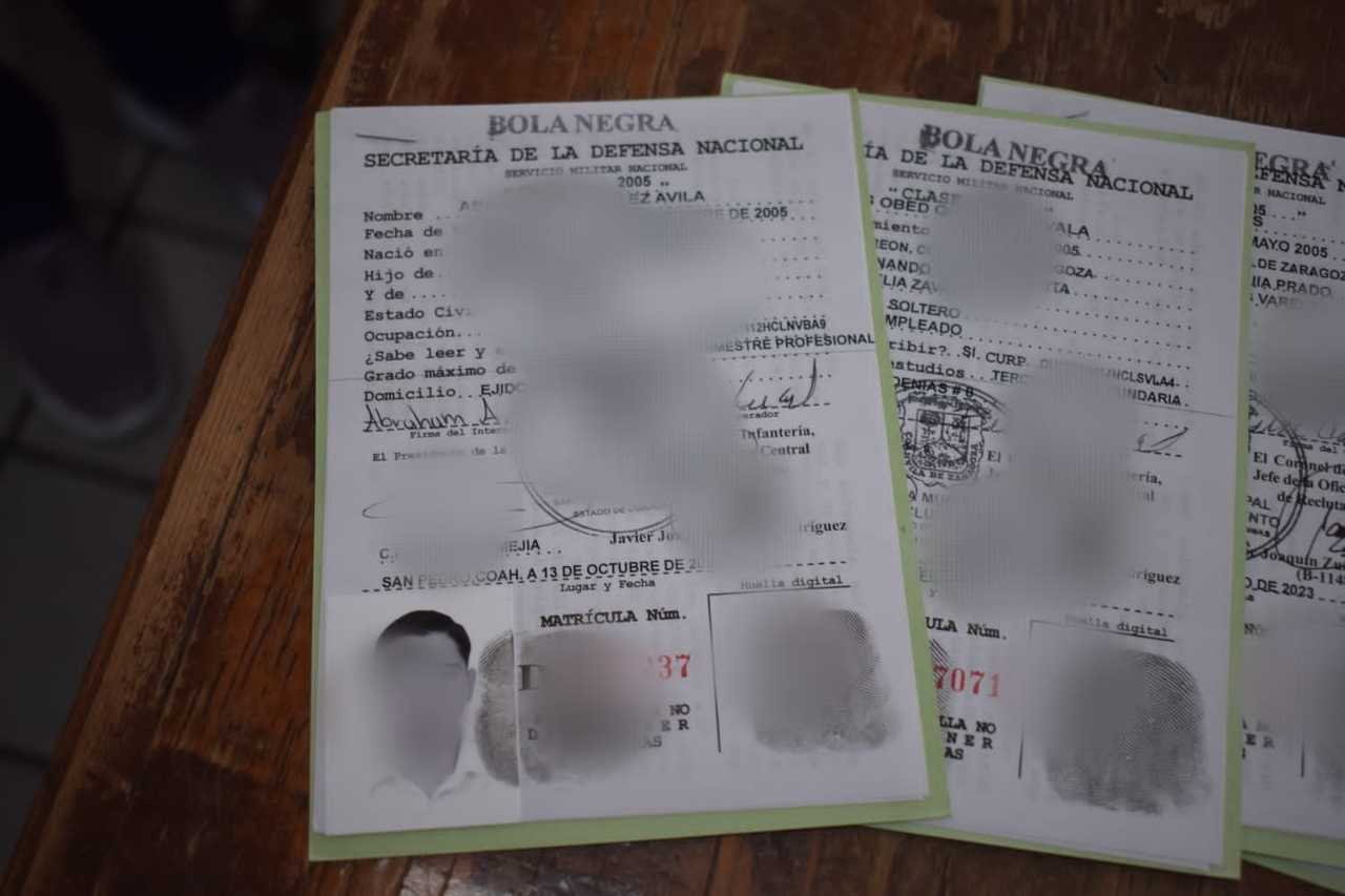 Piden a los jóvenes que no dejen de acudir por su cartilla.