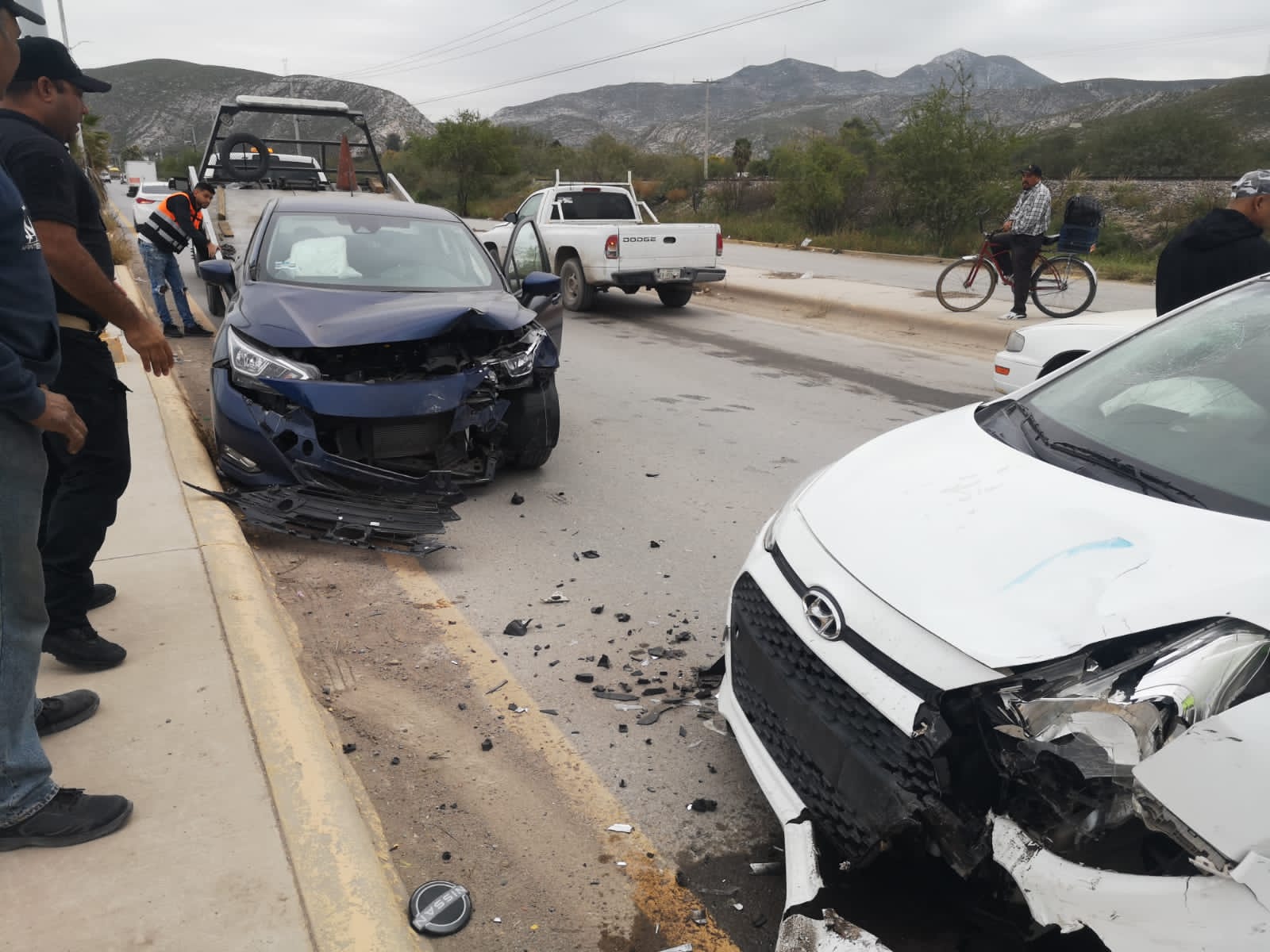 Los hechos ocurrieron sobre la carretera a Villa Juárez, frente a la escuela secundaria Ignacio Comonfort. (EL SIGLO DE TORREÓN)