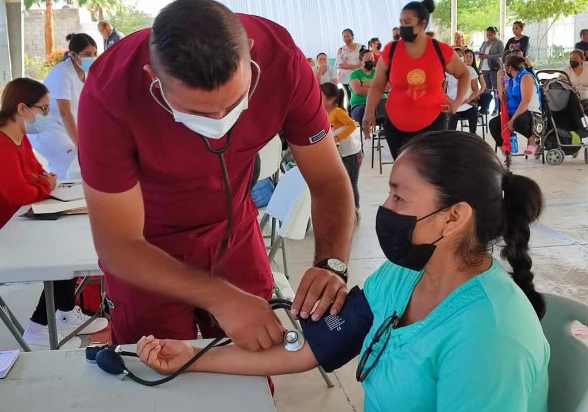 Este lunes, se reanudarán las brigadas médicas gratuitas en colonias de Torreón
