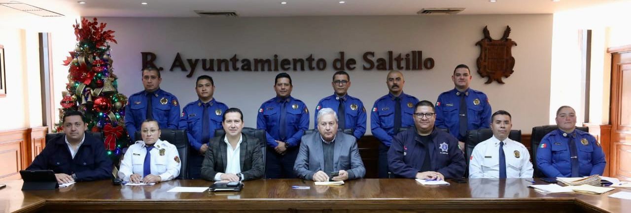 Como parte de la recategorización, los bomberos exhibieron habilidades y aptitudes ante el Comité de Ascensos municipal. (EL SIGLO DE TORREÓN)