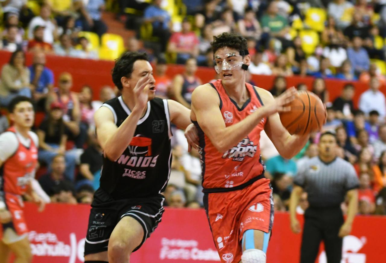 Raúl 'La Pesadilla' Olalde, vivirá su cuarta temporada con Toros Laguna, equipo en el que ha crecido como jugador y como persona (ESPECIAL)