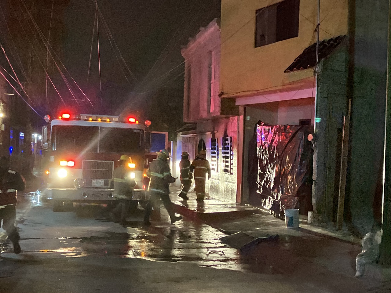 Los hechos ocurrieron cerca de las 21:40 horas en un domicilio ubicado sobre la calle Prolongación González Ortega y la calle Rayón. (EL SIGLO DE TORREÓN)