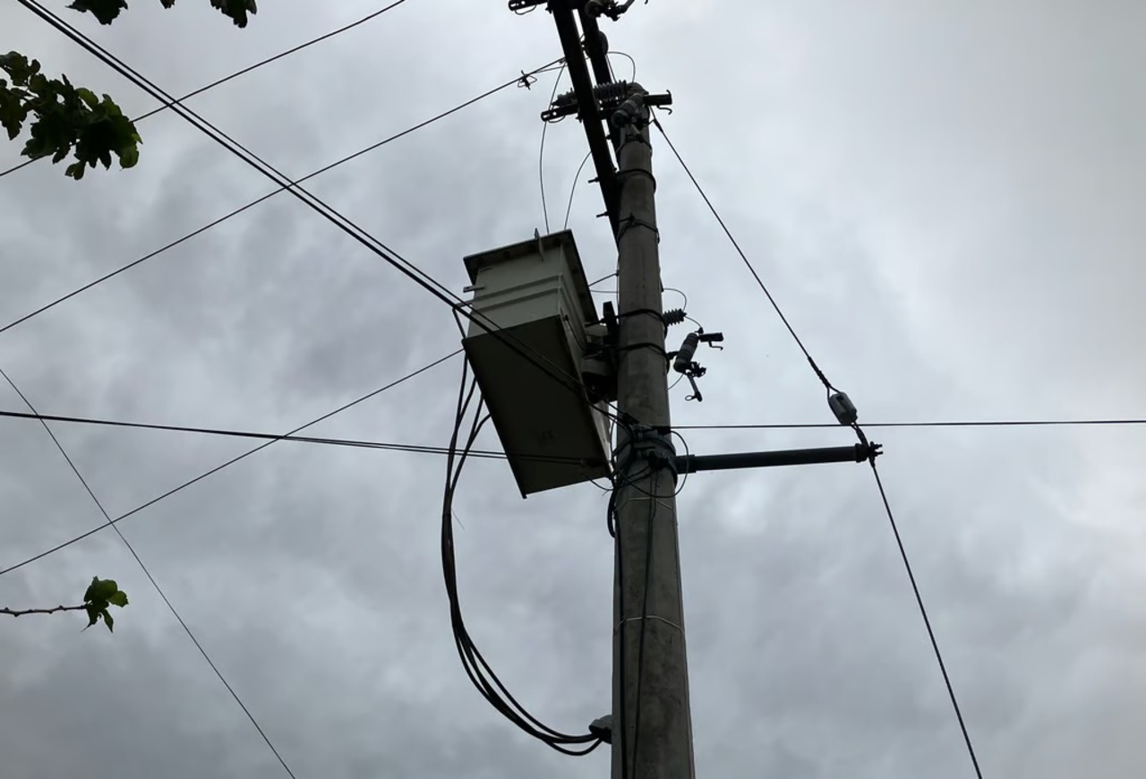 Llaman a prevenir daños que terceros puedan causar a la infraestructura eléctrica en Torreón. (ARCHIVO)
