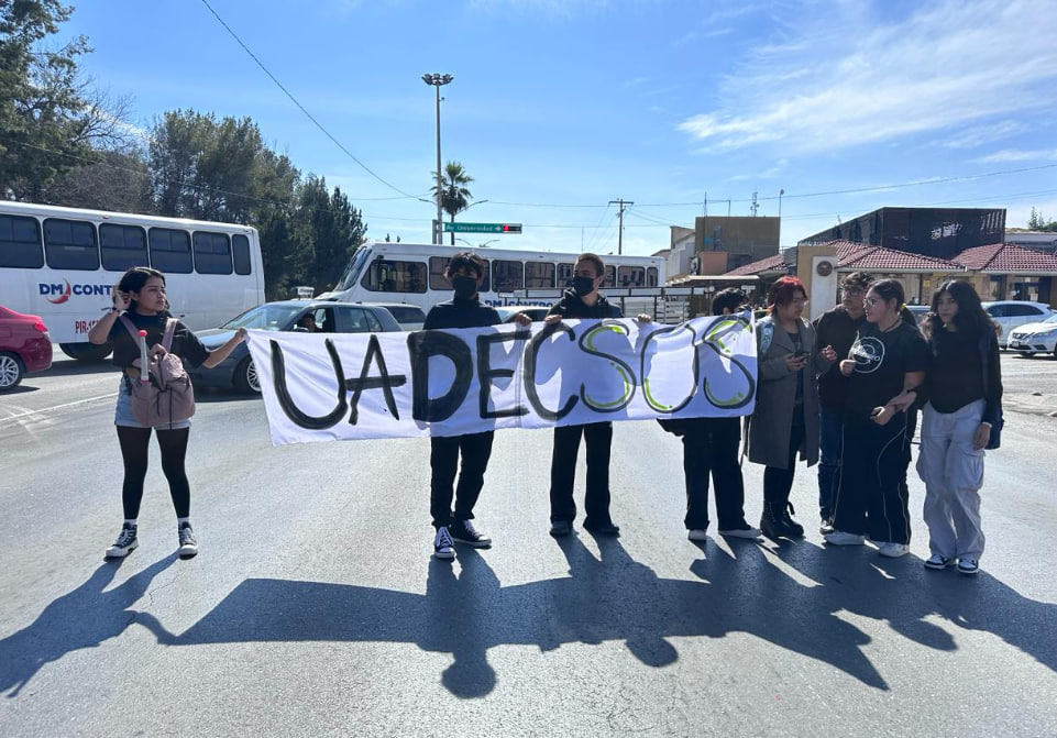 Alumnos protestan por elección de candidato en UAdeC