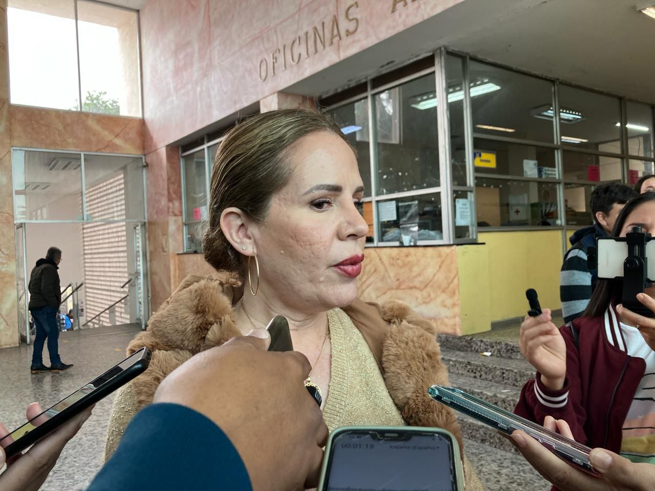 (ANGÉLICA SANDOVAL)