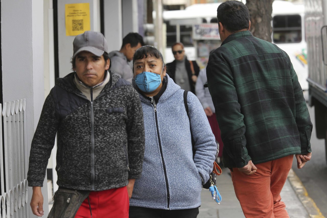El frente frío 32 se desplazará por el noreste.