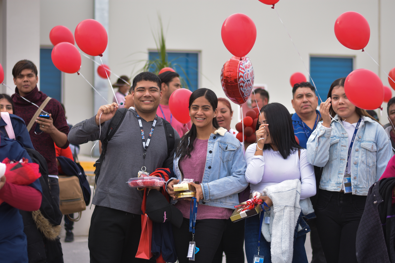 Celebran en Kyungshin Cable México el Día del Amor y la Amistad