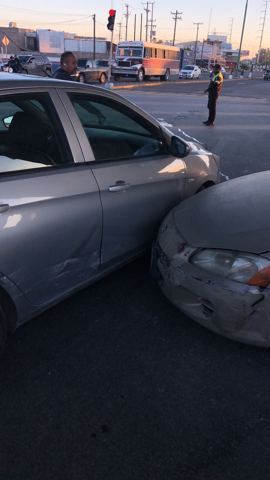 Se Registra Accidente Múltiple Frente A La Torre Eiffel De Gómez Palacio El Siglo De Torreón