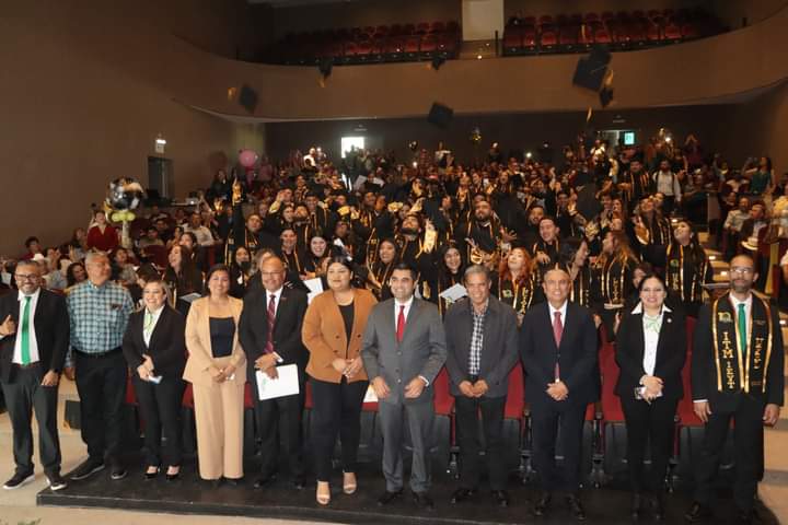 Se llevó a cabo la graduación de la onceava generación de la Universidad Politécnica de la Región Laguna (UPRL); la cual se encuentra en el ejido Santa Teresa de San Pedro y 167 alumnos culminaron su preparación académica, contribuyendo así al fortalecimiento del mercado laboral en la región.