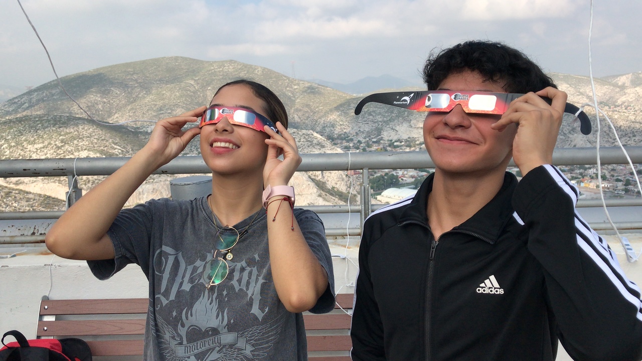 La Secretaría de Educación del Estado de Coahuila entregará una carta compromiso a padres de familia por la actividad del eclipse total de Sol.