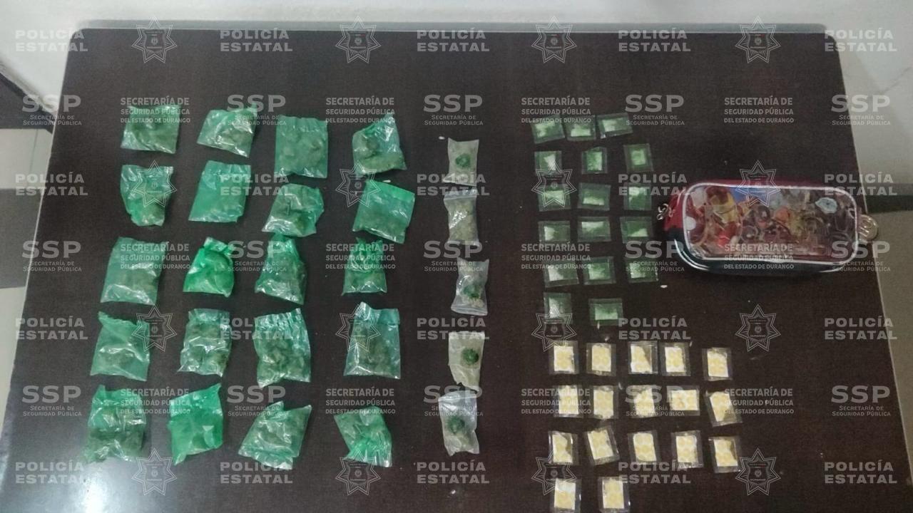 Agentes aseguran mochila con dosis de drogas en Gómez Palacio