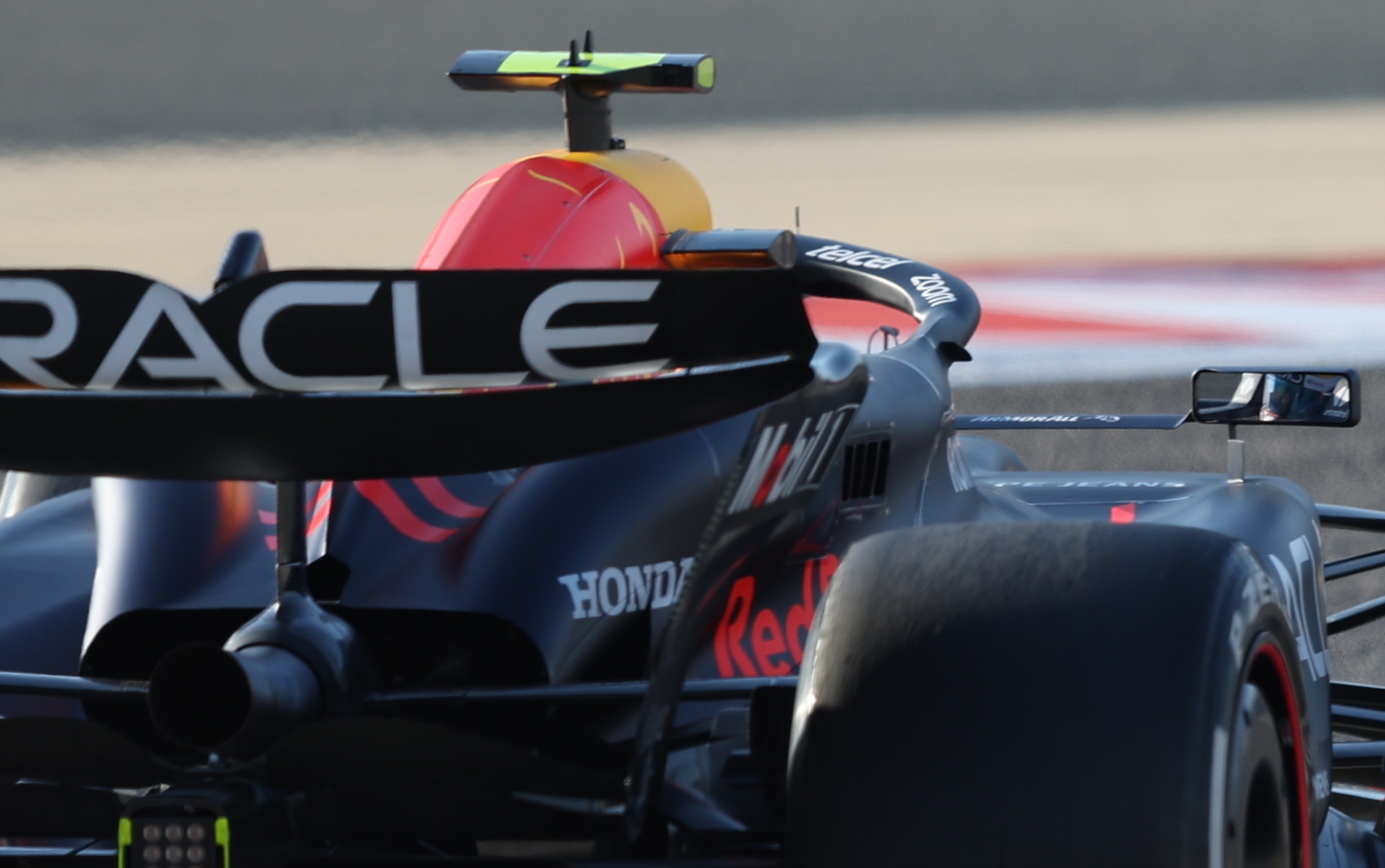 'Checo' Pérez termina quinto en clasificación en el GP de Bahréin