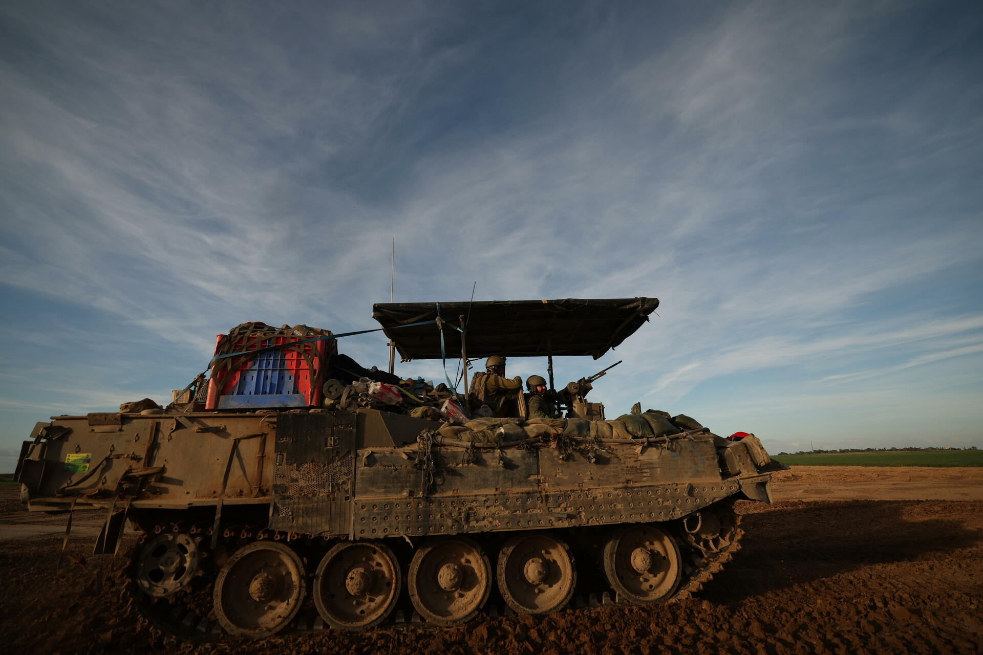 Un tanque israelí en la Franja de Gaza. (EFE)