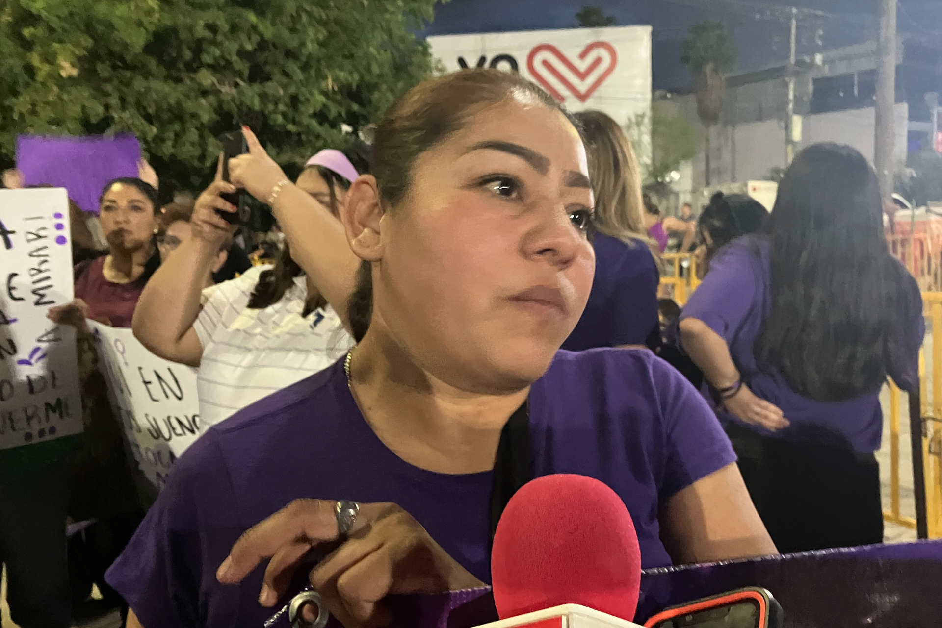 Con sus propios recursos y con nuevas pistas que ha obtenido la Comisión Estatal de Búsqueda de Sinaloa, Alma Hernández mantiene la búsqueda de su hija Sugey Parra, desaparecida el 4 de septiembre del 2021, en el puerto de Mazatlán.