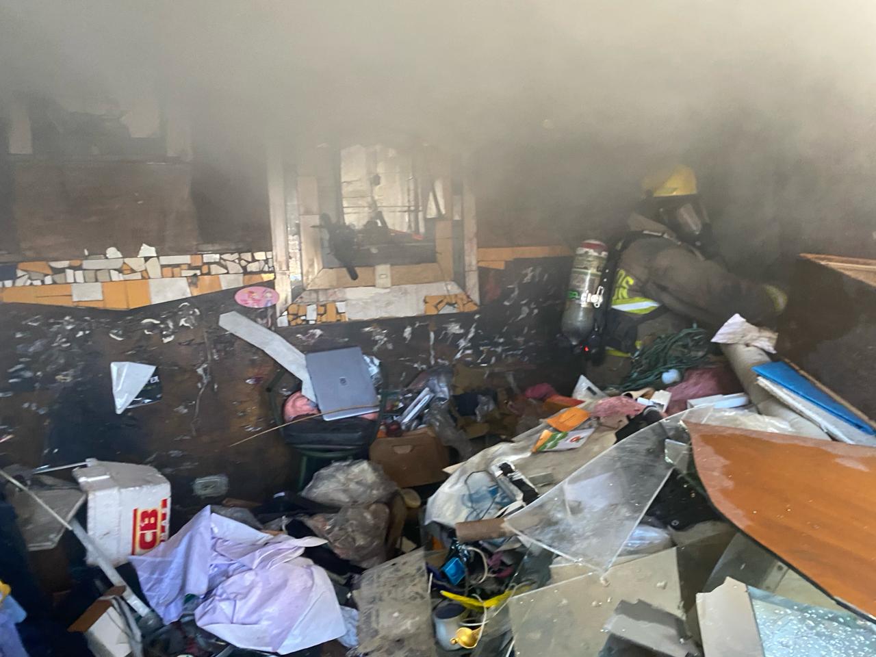 Incendio en vivienda moviliza a cuerpos de rescate de Torreón