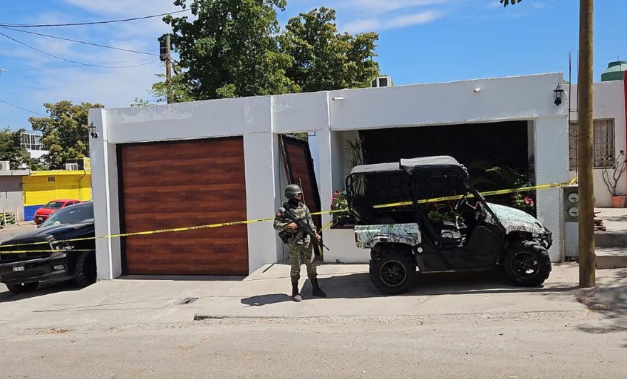 El Ejército envió a Culiacán dos batallones de fuerzas especiales, con más de 600 elementos, para contribuir en la búsqueda de las personas que fueron reportadas como desaparecidas, informó el gobernador de Sinaloa, Rubén Rocha Moya, a través de sus redes sociales.