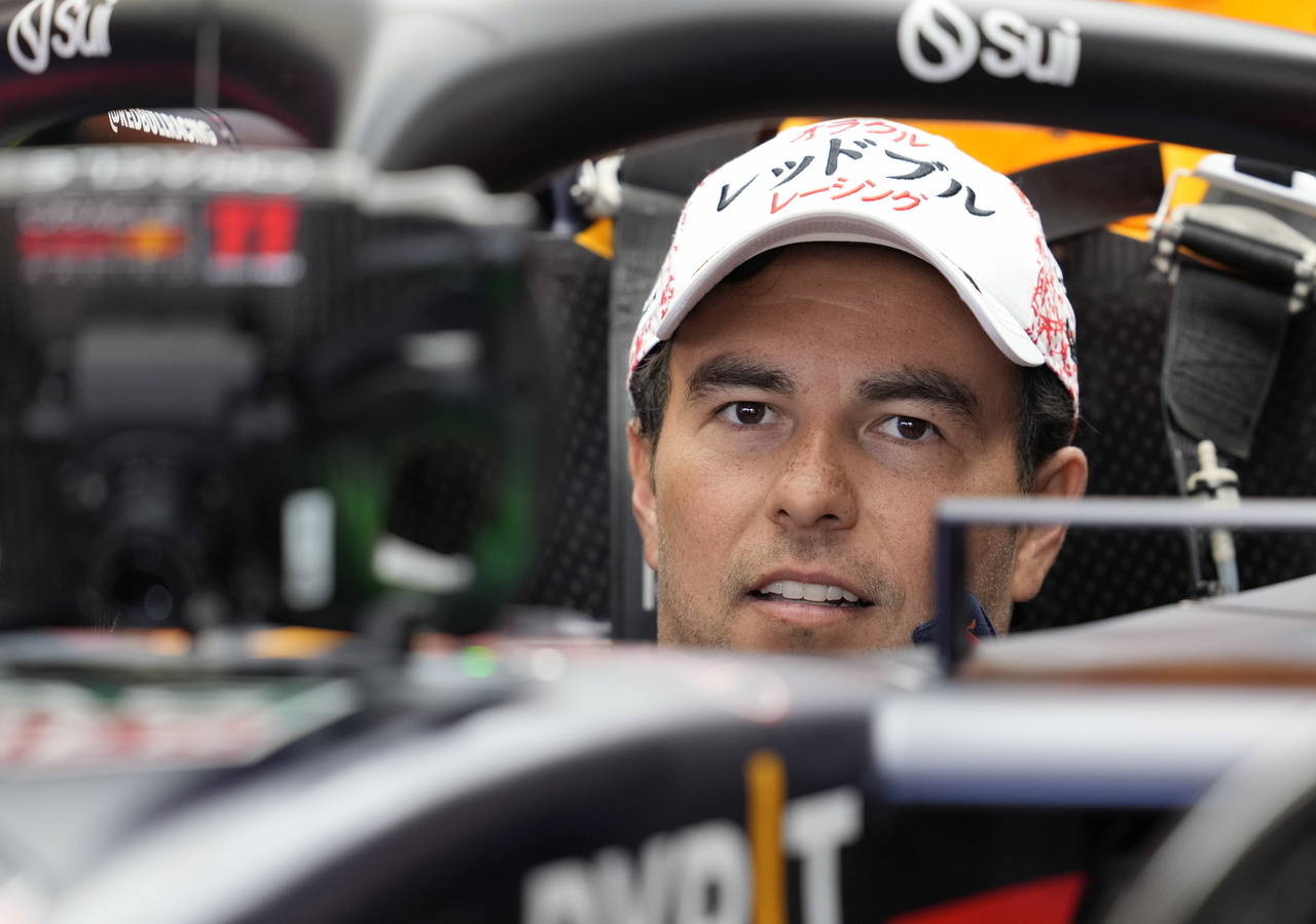 Ha culminado la Práctica Libre 1 de Japón, con un Red Bull que se adueñó del 1-2 conVerstappen y Pérez, y un Ferrari con Carlos Sainz. (EFE)