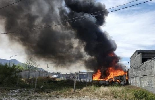 Yeguas y gallinas pierden la vida tras incendio en caballerizas