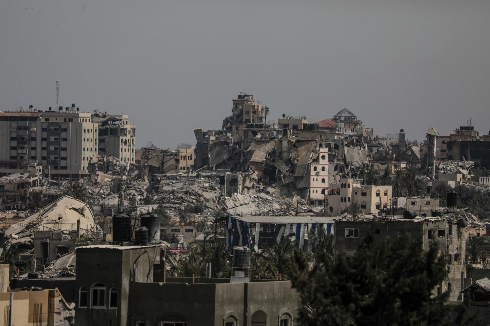 Edificios destruidos por los ataques israelíes en la Franja de Gaza. (EFE)