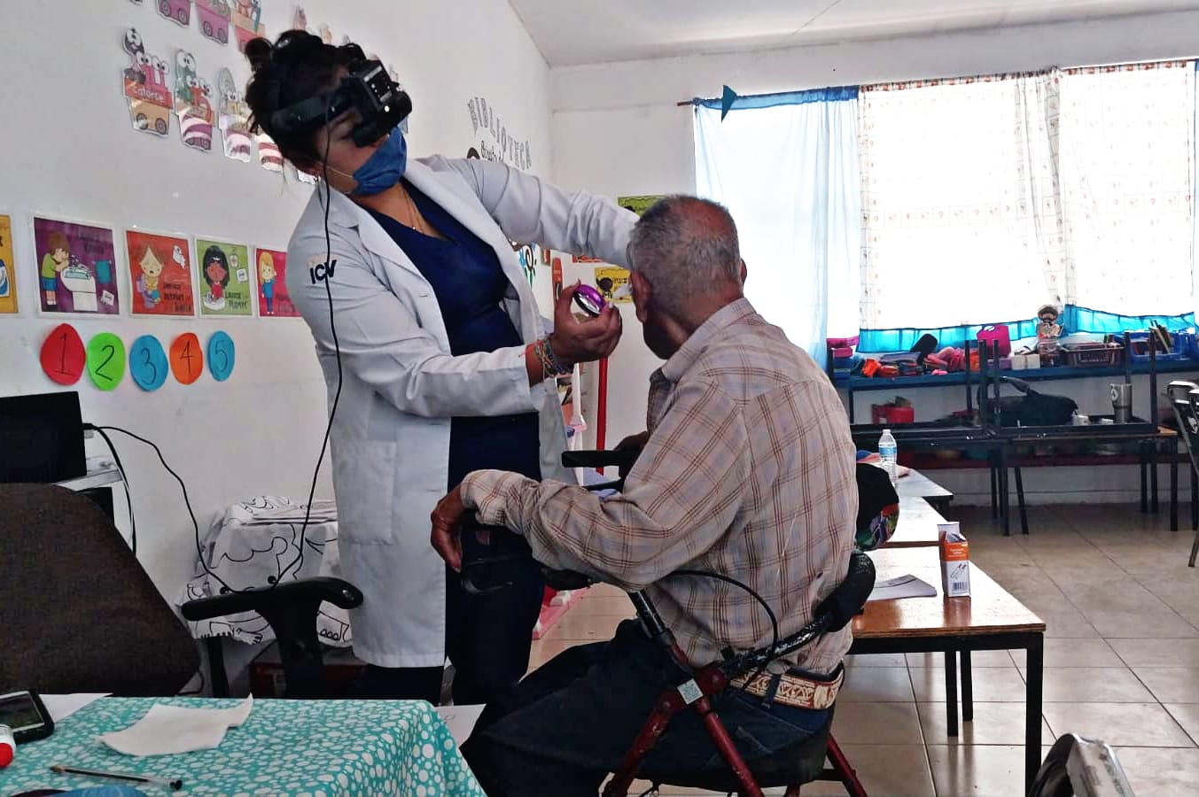 El Instituto para las Personas Adultas Mayores en el Municipio de Lerdo, en colaboración con el Centro Oftalmológico Universitario, llevó a cabo una Brigada más de Salud Visual. (DIANA GONZÁLEZ)