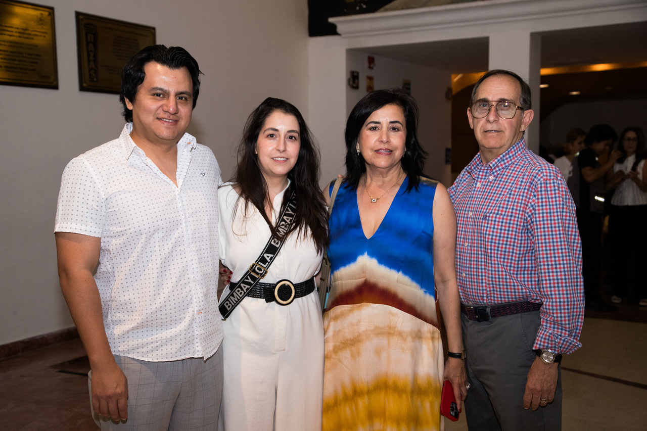 Alan, Alejandra, Hilda y Carlos (EL SIGLO DE TORREÓN/ ENRIQUE CASTRUITA)