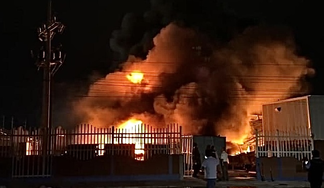 Incendio acaba con el 20% de una empresa en Ramos Arizpe: ¿qué lo ocasionó?