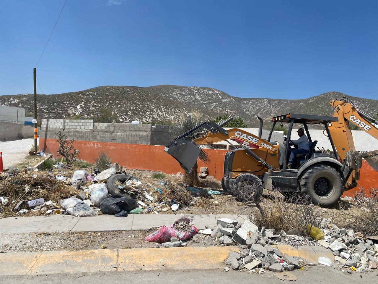 Trabajos de limpieza en varios sectores del municipio de Lerdo. (DIANA GONZÁLEZ)
