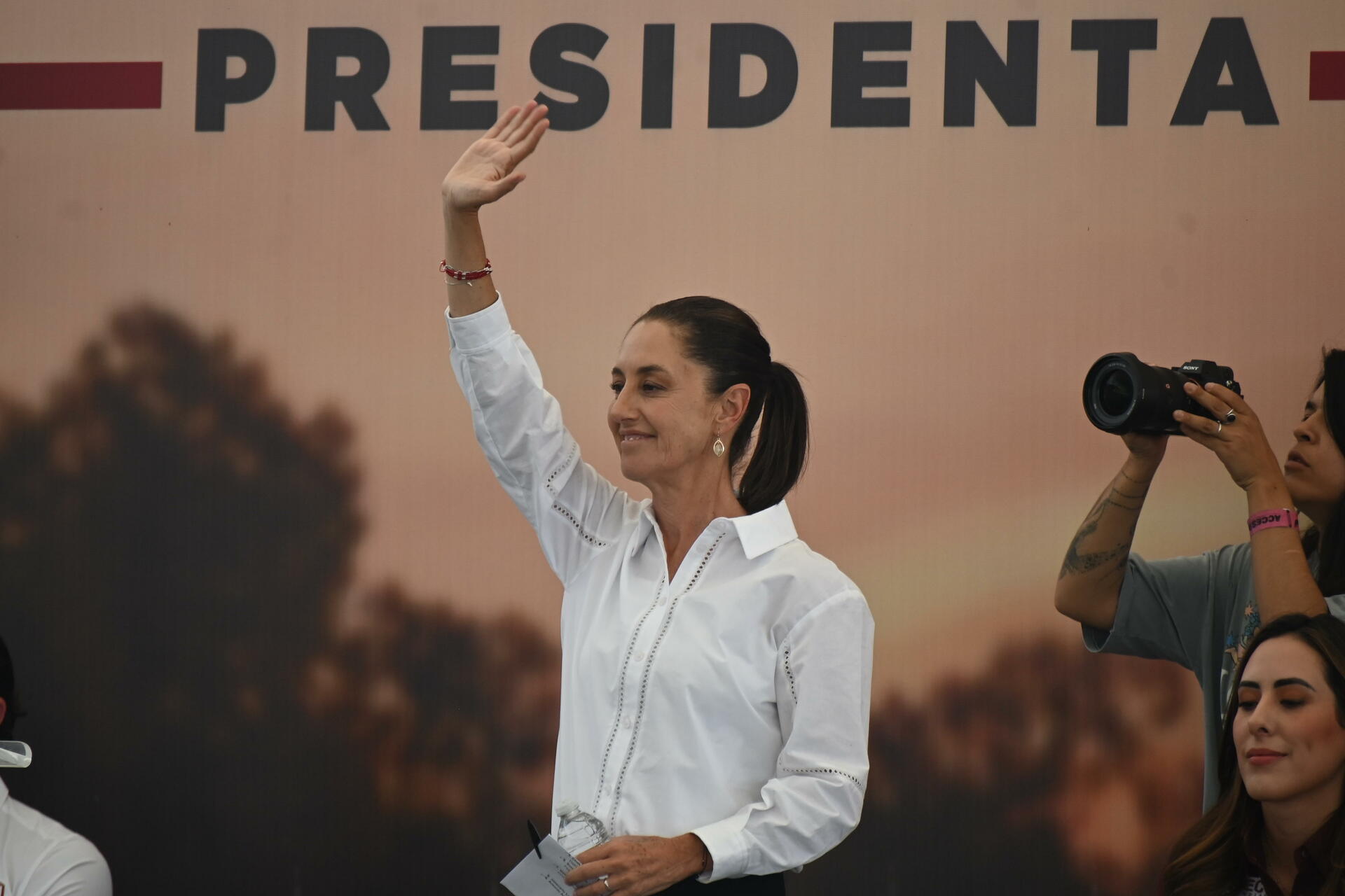 Creadoras celebran la llegada de una mujer a la presidencia, pero urgen a mejoras como elevar el presupuesto cultural (VERÓNICA RIVERA) 
