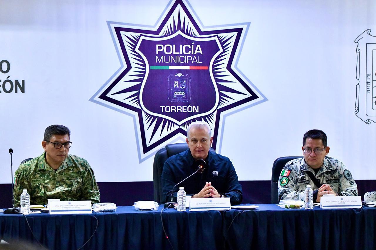 El alcalde de Torreón, Román Alberto Cepeda, destacó la coordinación en seguridad con las distintas corporaciones.