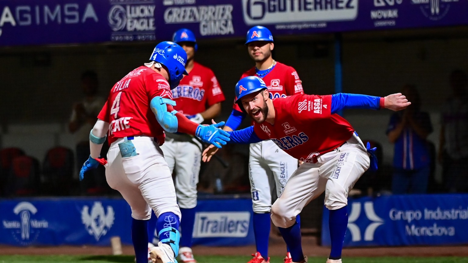  Sultanes y Acereros 