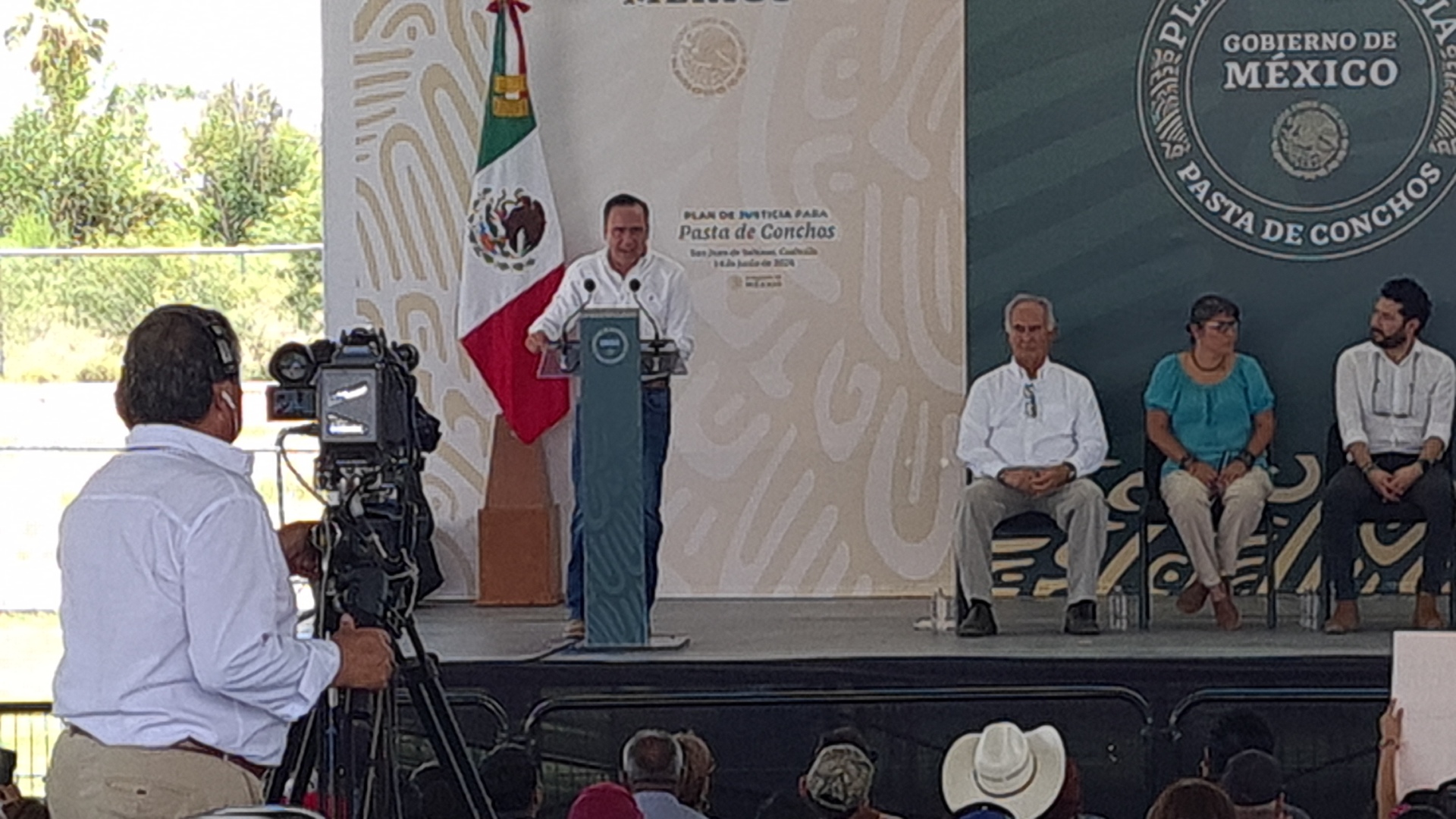 Manolo Jiménez Salinas, Gobernador del Estado de Coahuila. (RENÉ ARELLANO)
