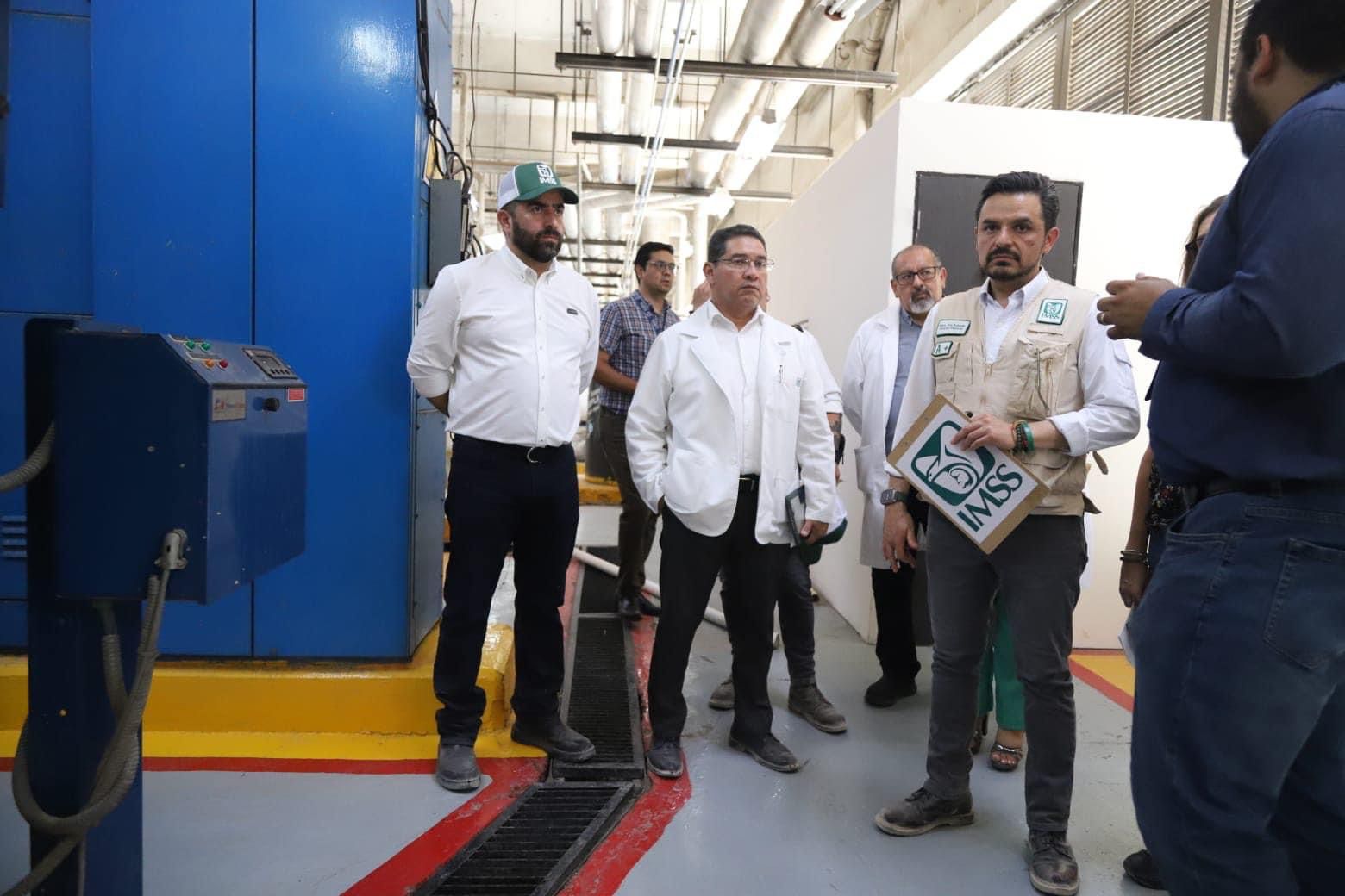 El director general del IMSS visitó las Clínicas 16 y 71.
