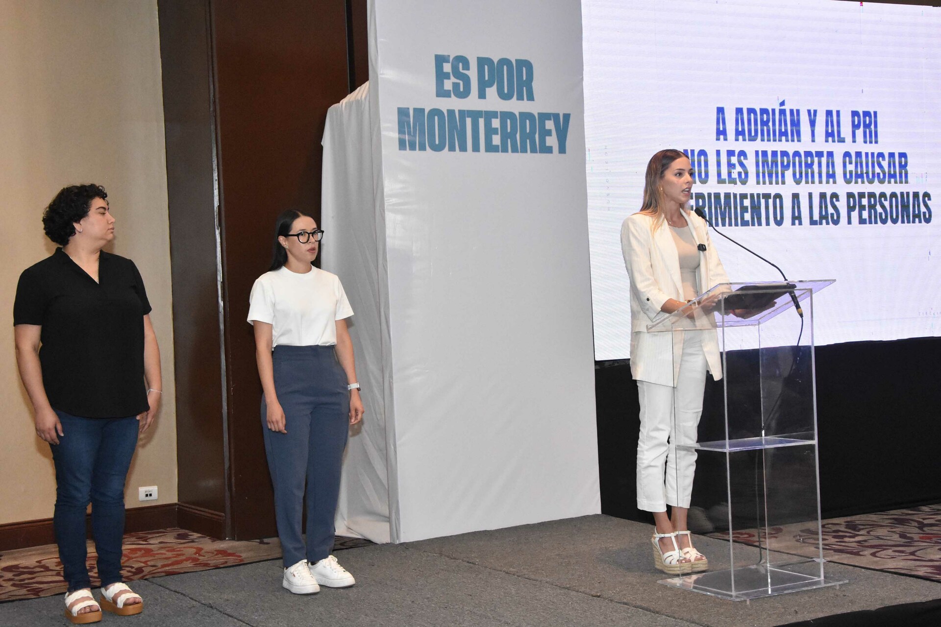La excandidata a la presidencia municipal de Monterrey y primera dama de Nuevo León, Mariana Rodríguez. (EL UNIVERSAL)
