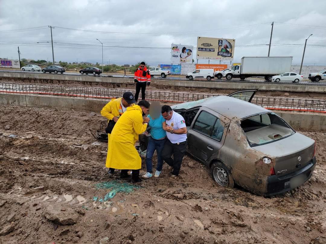 Conductora  termina dentro de las obras del Giro Independencia