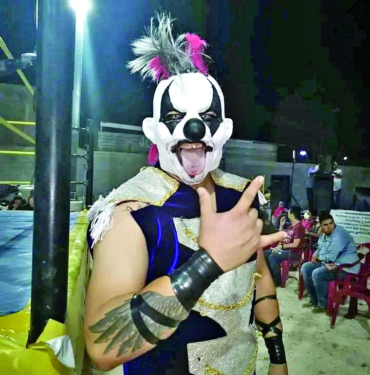 Desde Ciudad Acuña, Coahuila, llegará hasta la Comarca Lagunera, el feroz Rocker Clown, para aportar en esta velada a beneficio. (Especial)