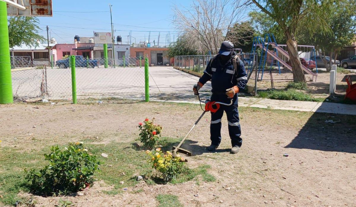 Realizan trabajos de limpieza los fraccionamientos San Juan 1, San Daniel y San Ramón de Lerdo