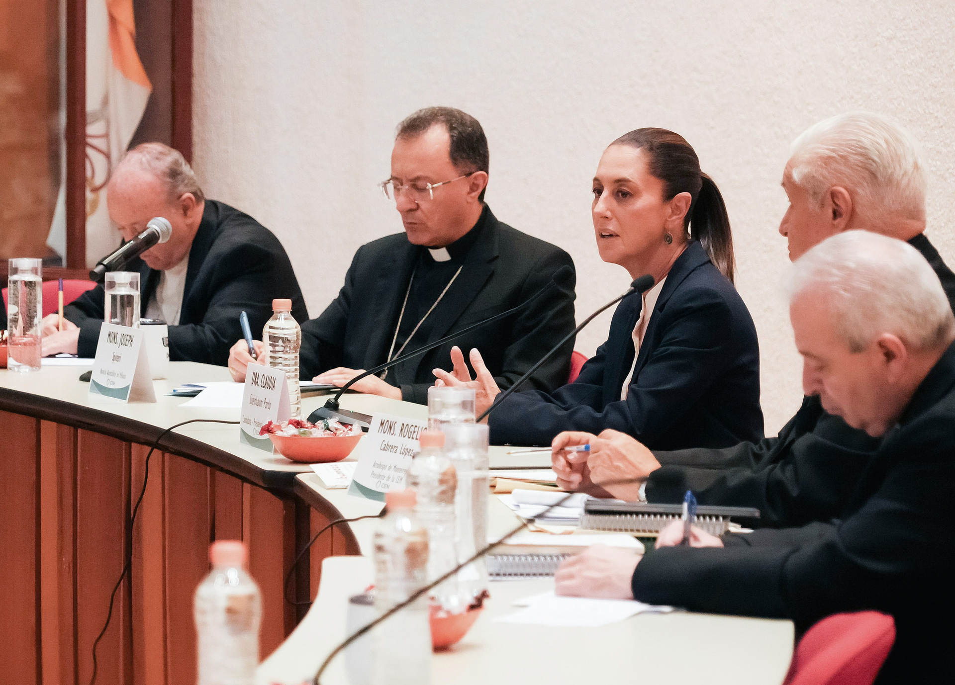 Obispos de México piden unidad a la presidenta electa