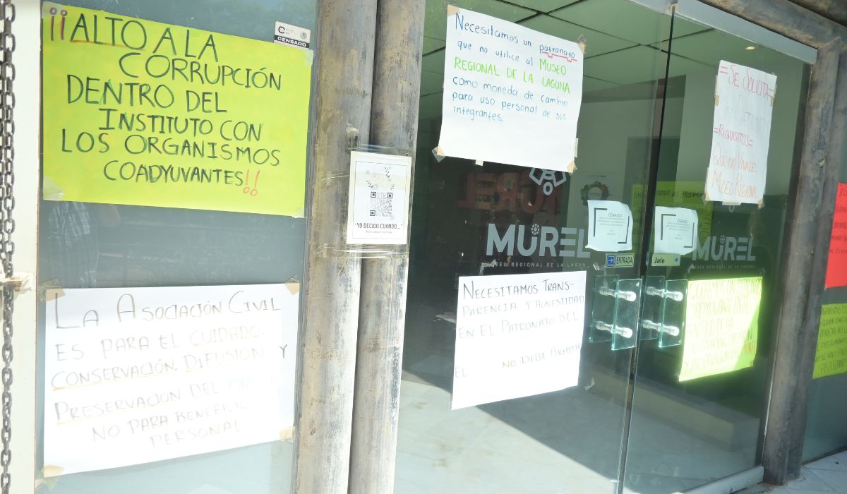 Trabajadores del MUREL siguen con protesta tras reunión con director del INAH