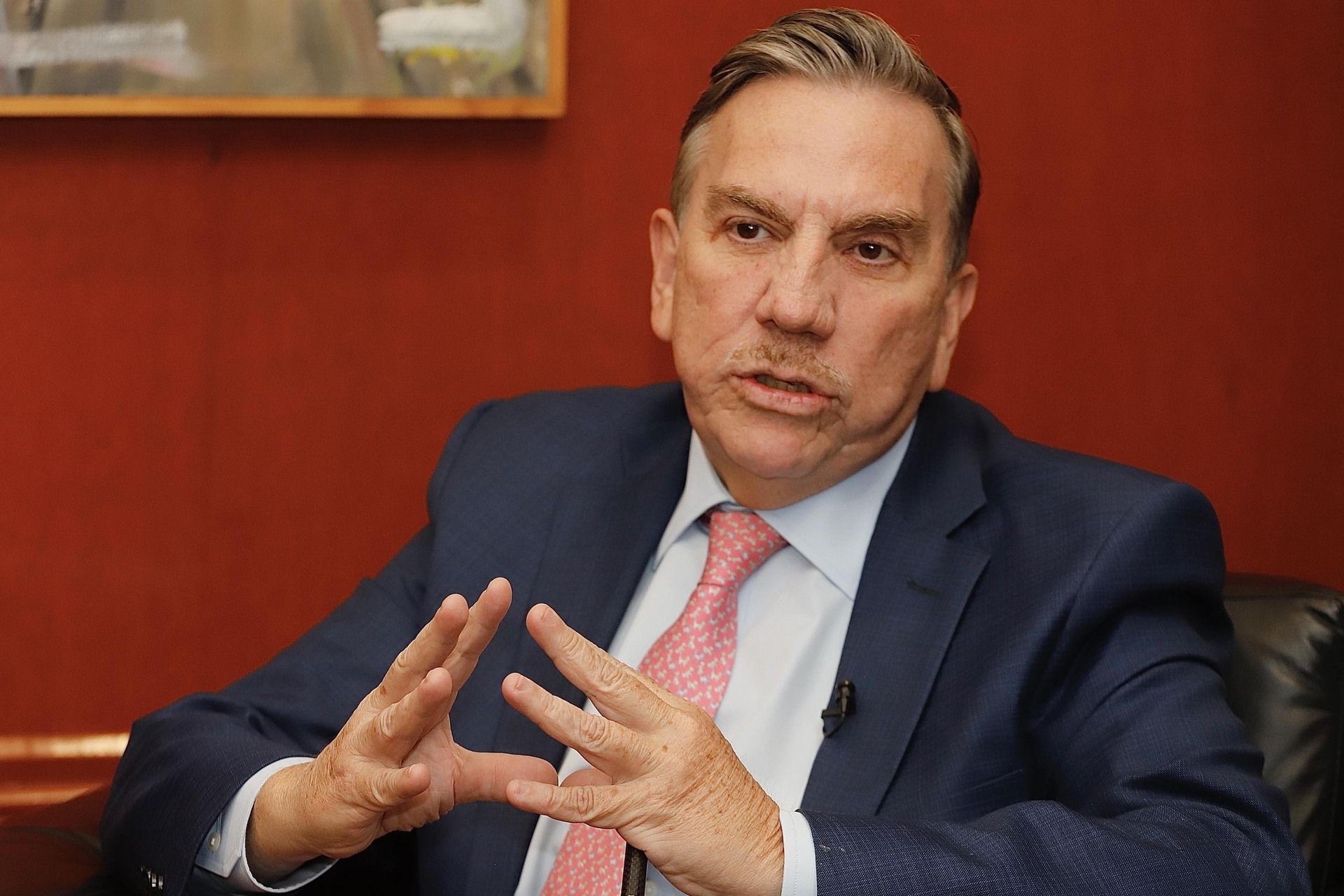 Ministro Laynez alerta sobre el regreso  del poder concentrado