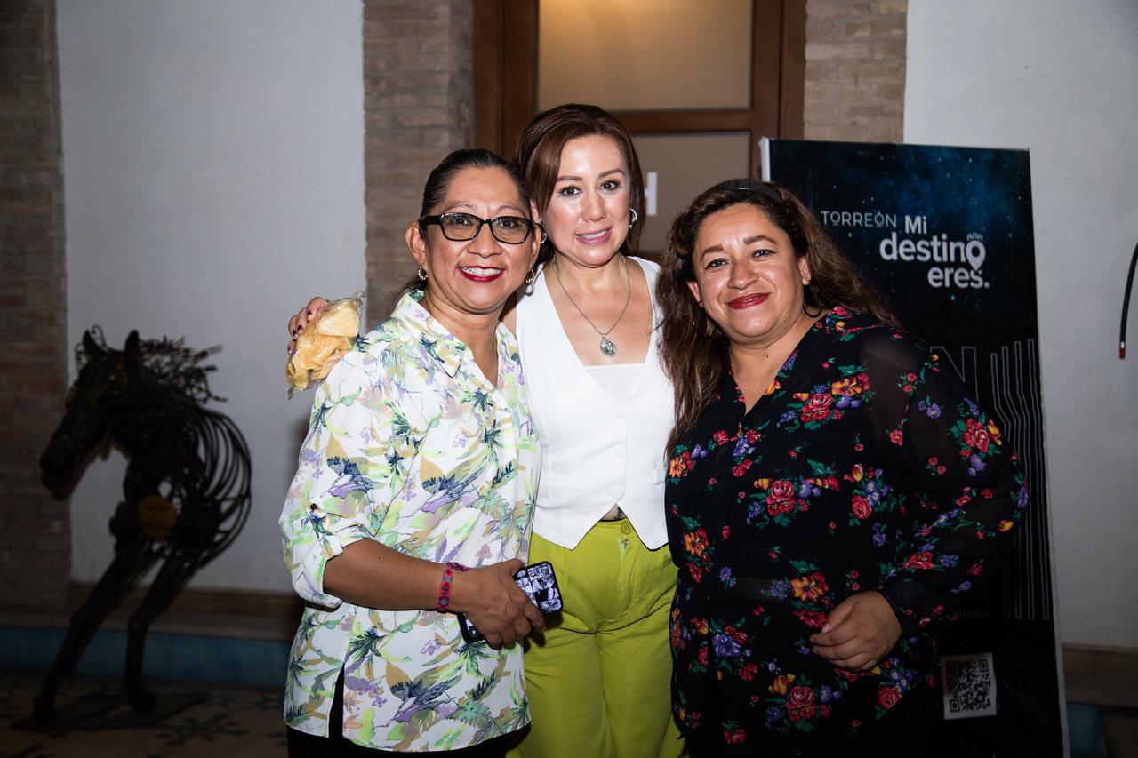 Nadia Contreras, Betty Martínez y Nayeli Torres (EL SIGLO DE TORREÓN / ENRIQUE CASTRUITA)