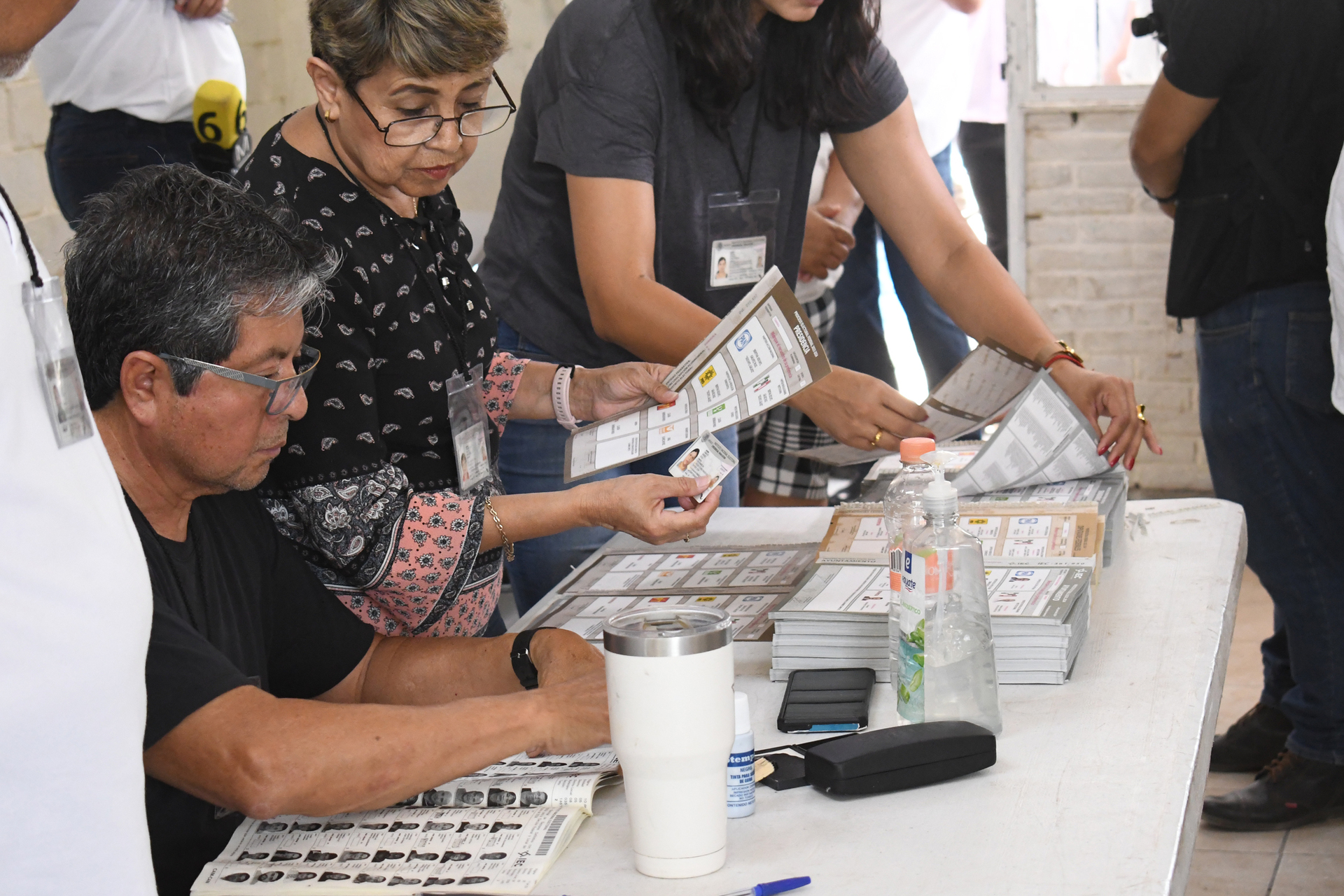 Elecciones 2024: Reconoce INE a organizaciones civiles por jornada electoral histórica