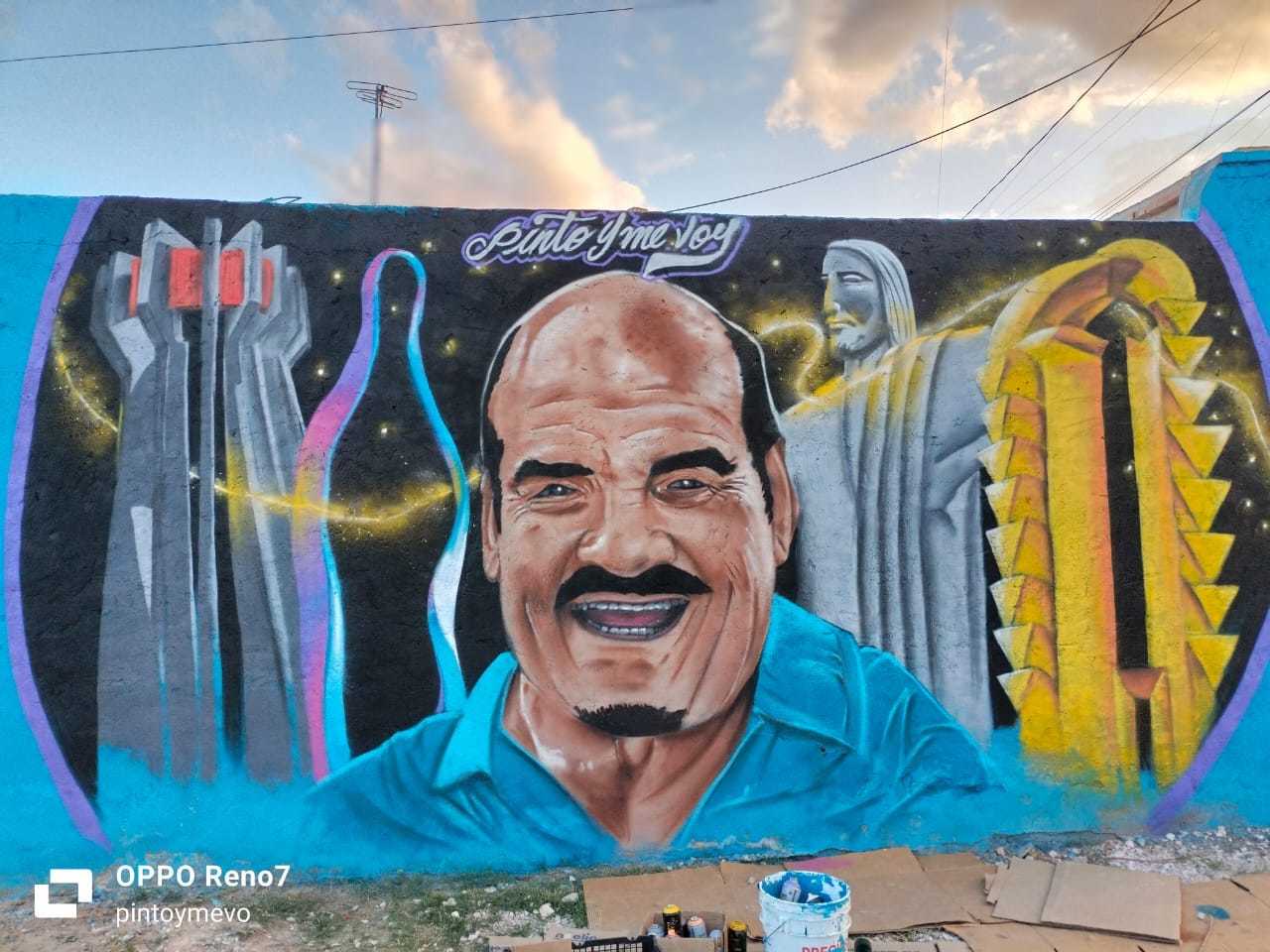 Talento lagunero. El mural hecho en honor a Arturo Ortiz, líder de Tropicalísimo Apache, se encuentra ubicado en avenida Torreón de la Alianza número 617, colonia Rincón La Merced.